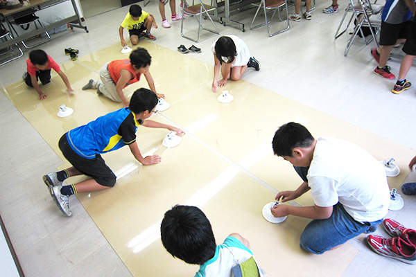 出前科学実験教室「やっToku,なっToku,Dai実験」手作りホバークラフト